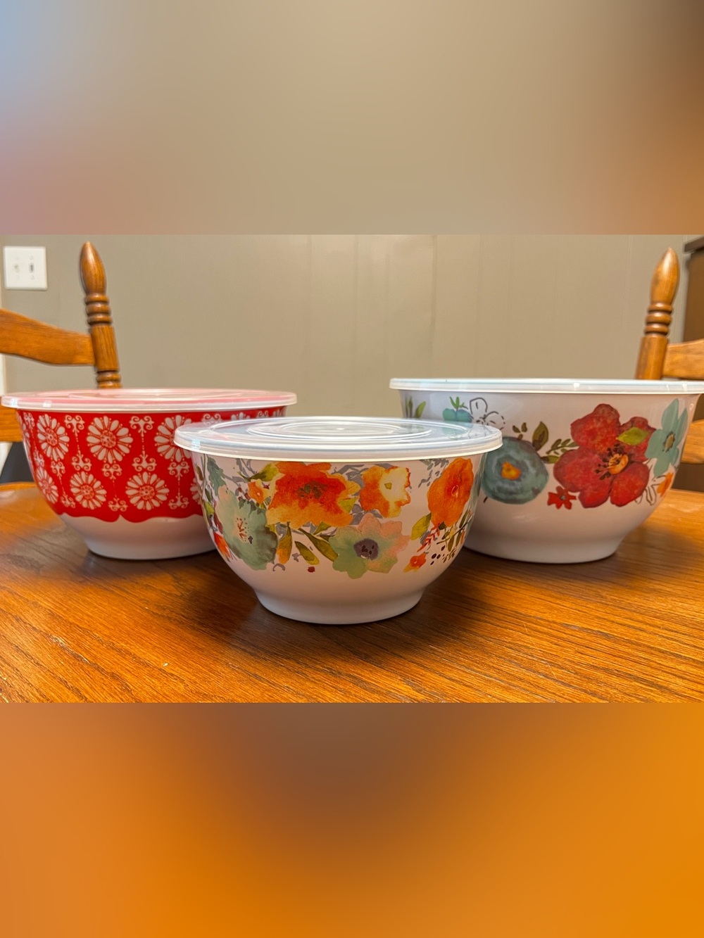 The Pioneer Woman Floral Melamine Storage Bowls with Lids